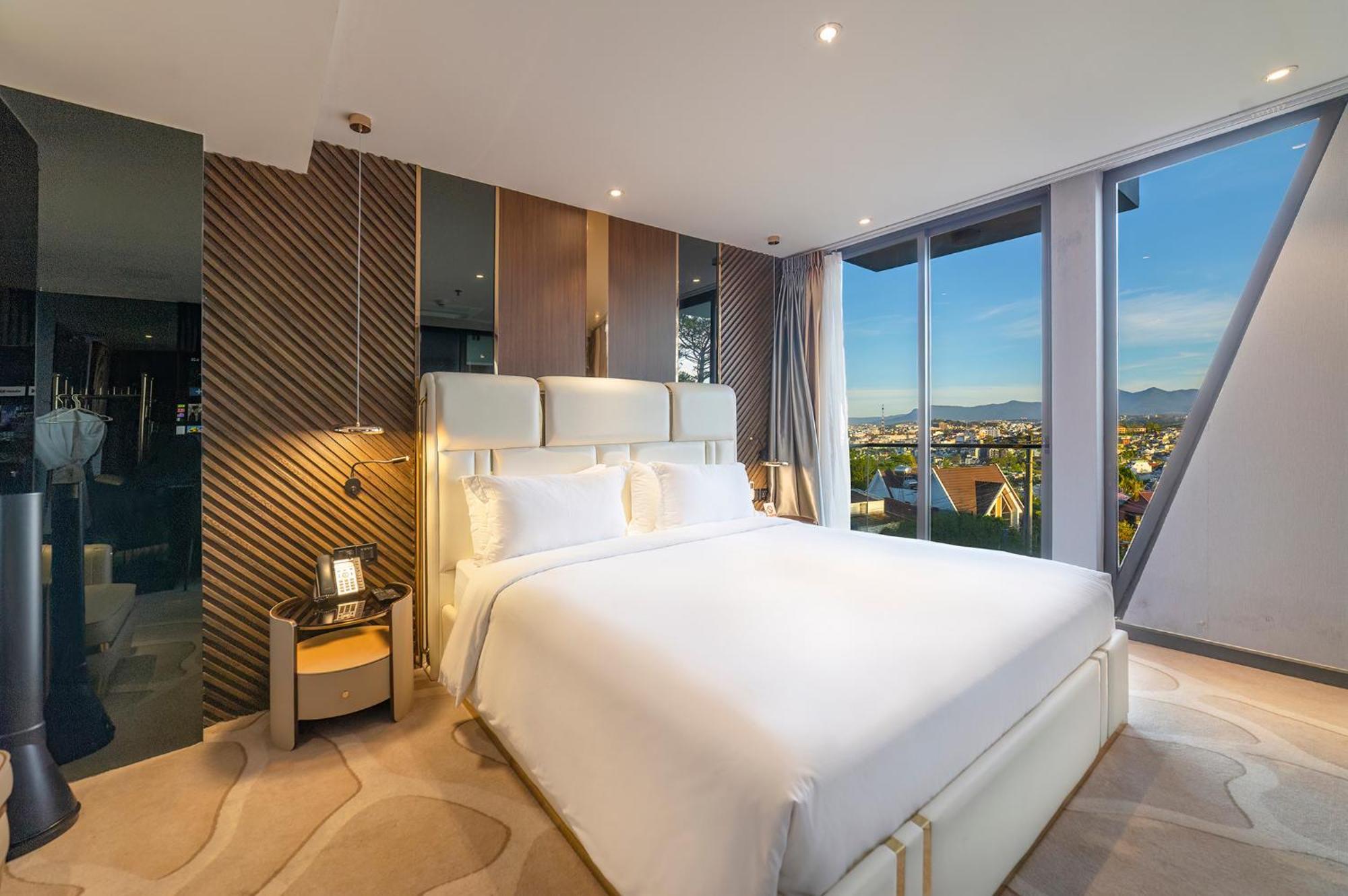 New Century Hotel - Dalat Bagian luar foto
