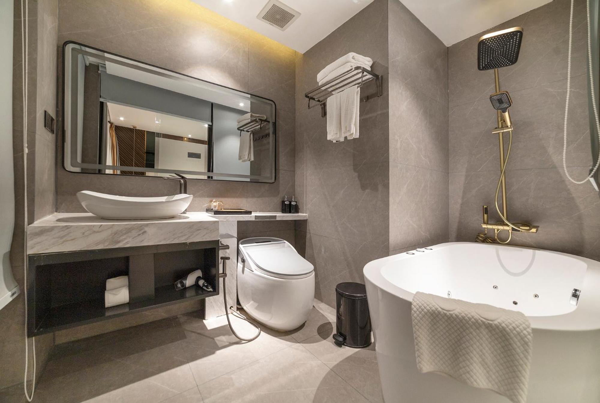 New Century Hotel - Dalat Bagian luar foto