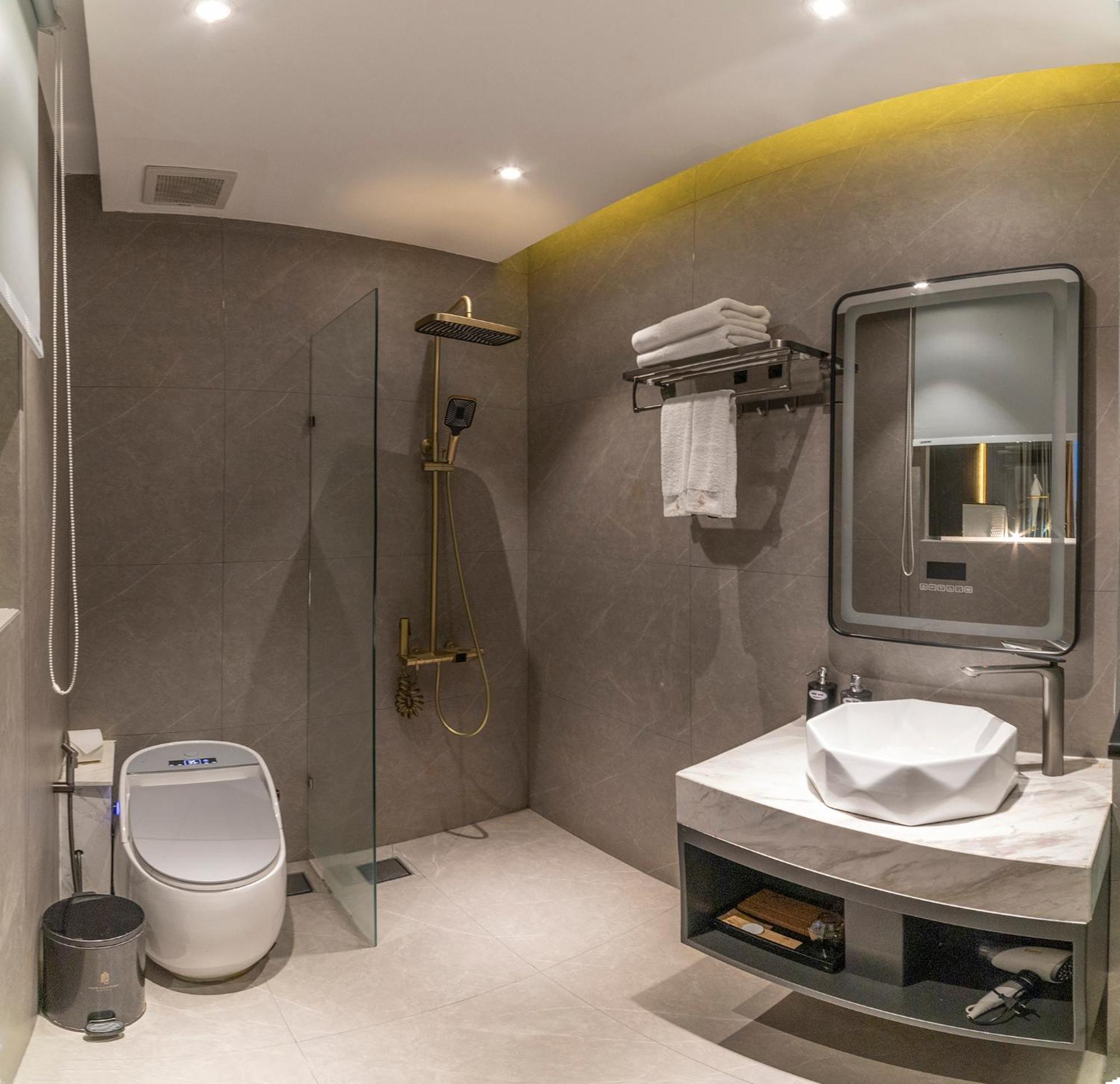 New Century Hotel - Dalat Bagian luar foto