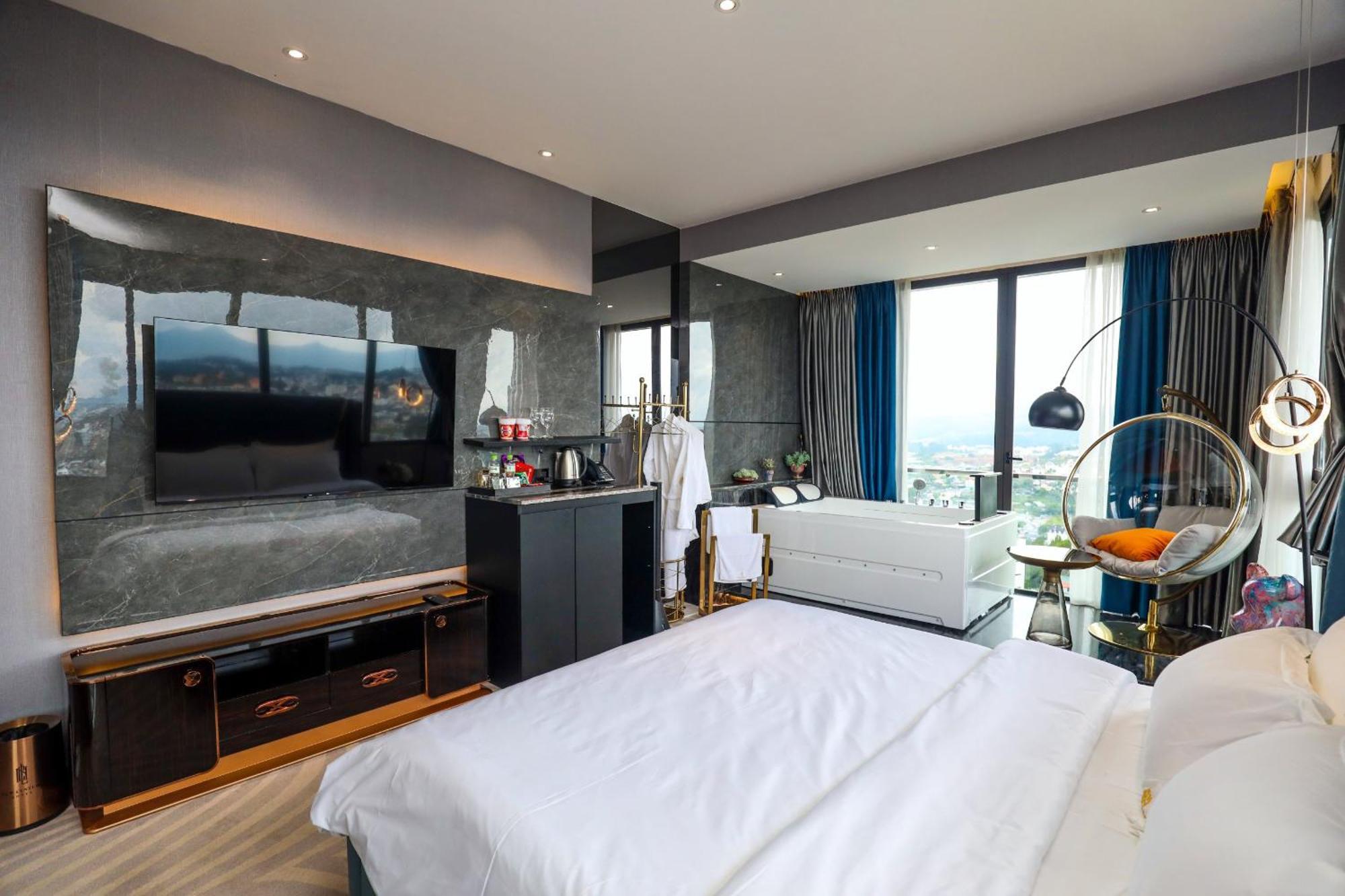 New Century Hotel - Dalat Bagian luar foto