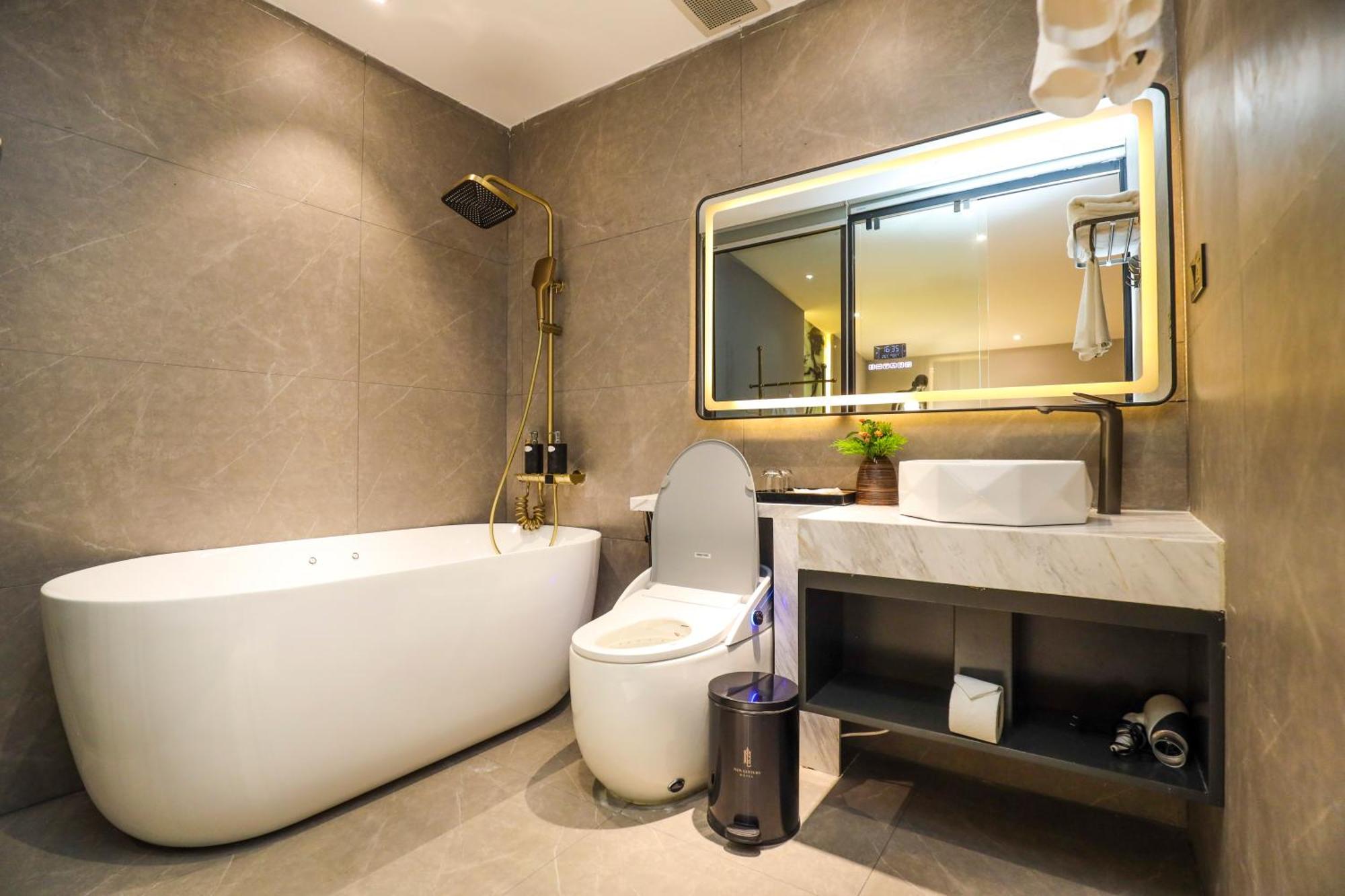 New Century Hotel - Dalat Bagian luar foto