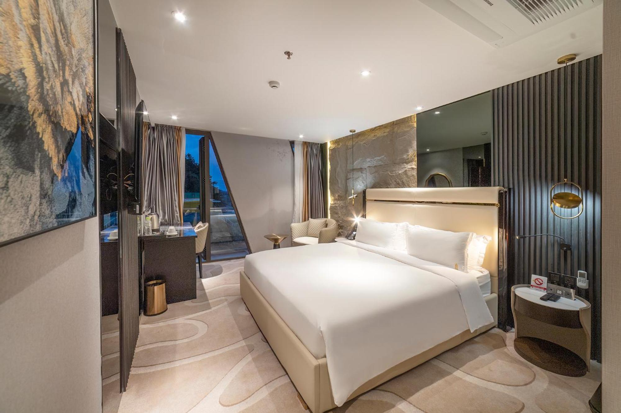 New Century Hotel - Dalat Bagian luar foto